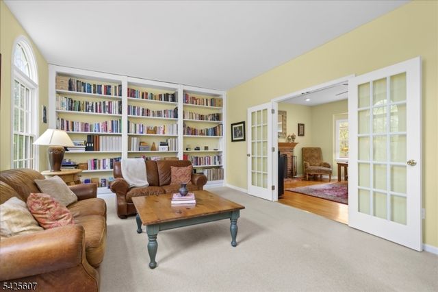 36 Jockey Hollow Rd, Bethlehem Twp., NJ 08802