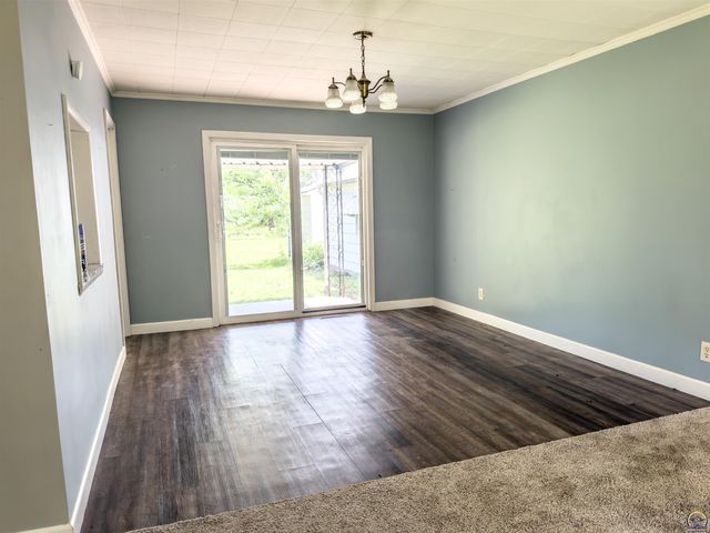 2220 NW Polk ST, Topeka, KS 66608