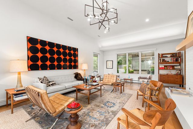 2127 S Helena St, Spokane, WA 99203