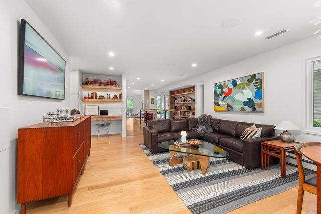 2127 S Helena St, Spokane, WA 99203