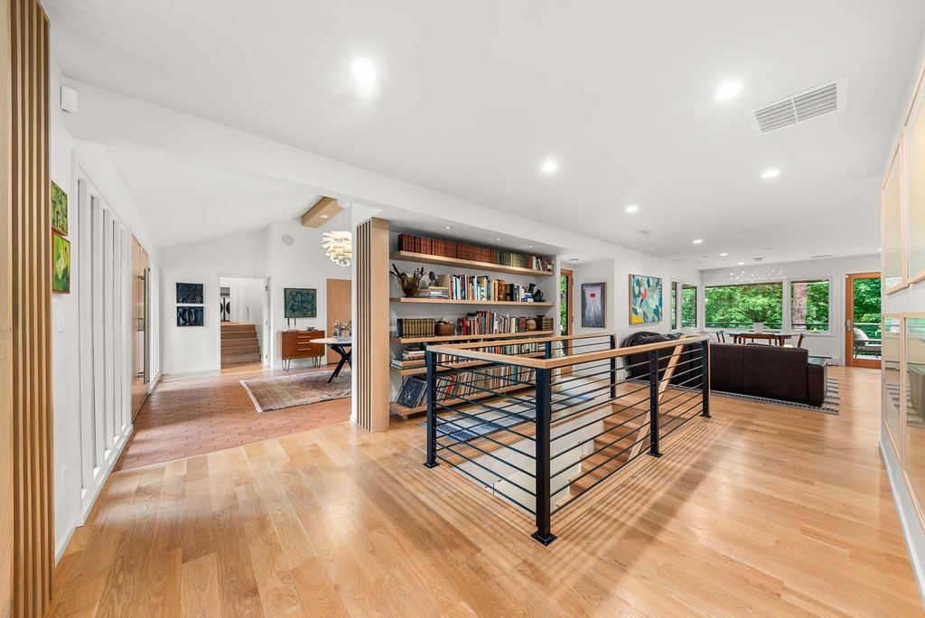 2127 S Helena St, Spokane, WA 99203 photo 5