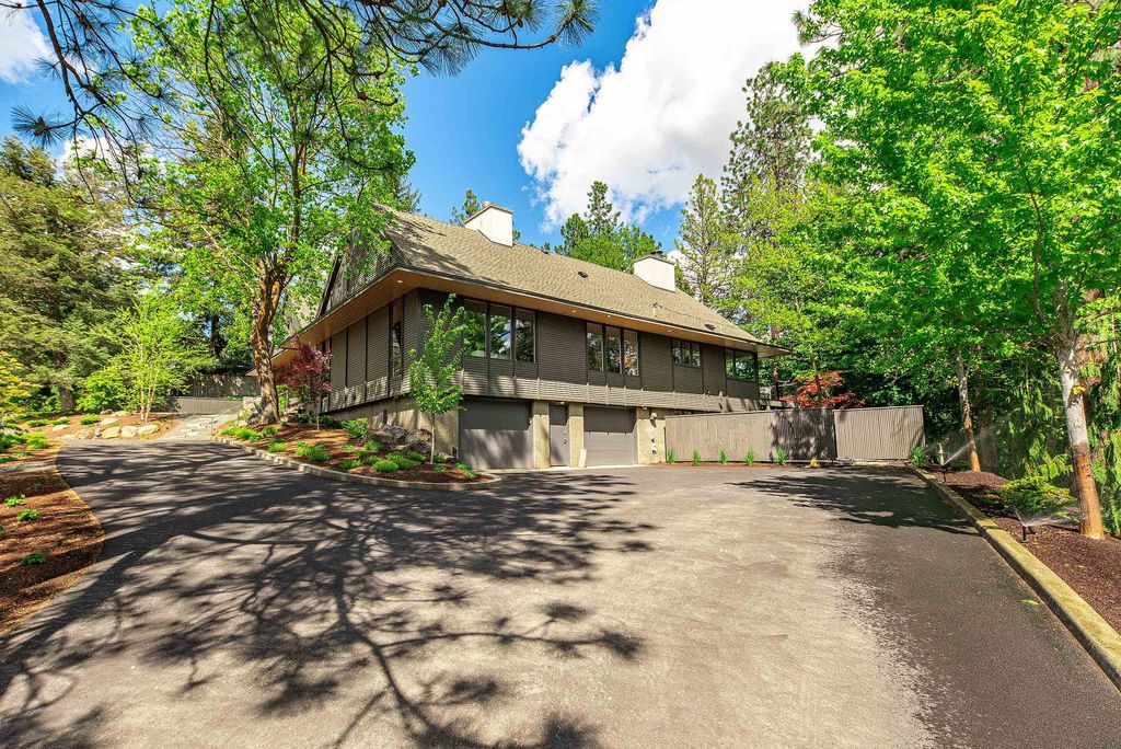 2127 S Helena St, Spokane, WA 99203 photo 49