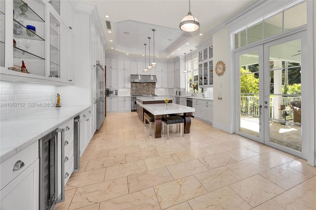 6900 SW 115th St, Pinecrest, FL 33156