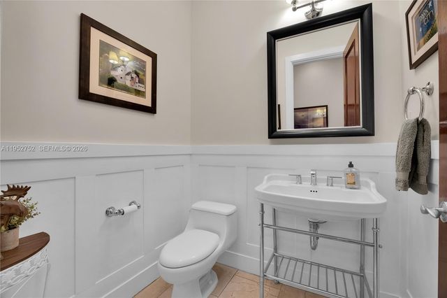 6900 SW 115th St, Pinecrest, FL 33156