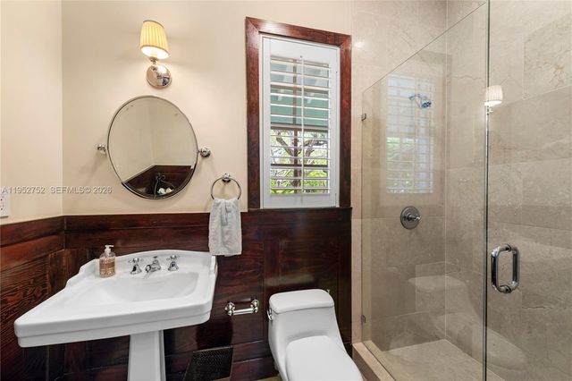 6900 SW 115th St, Pinecrest, FL 33156