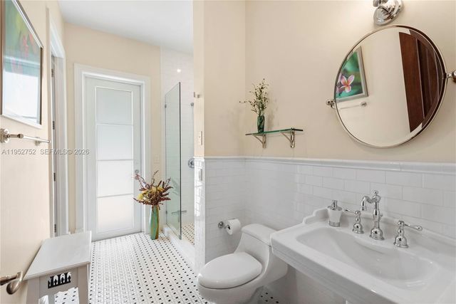 6900 SW 115th St, Pinecrest, FL 33156