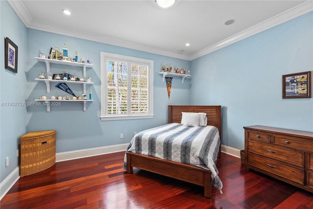 6900 SW 115th St, Pinecrest, FL 33156