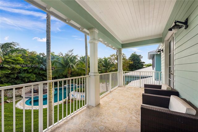 6900 SW 115th St, Pinecrest, FL 33156