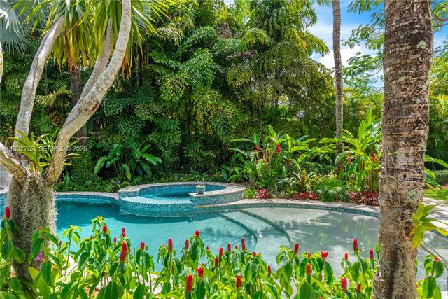 6900 SW 115th St, Pinecrest, FL 33156