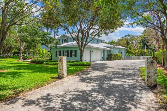 6900 SW 115th St, Pinecrest, FL 33156