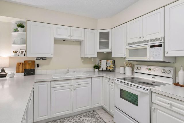 1709 Archer Court, Plymouth, MN 55447