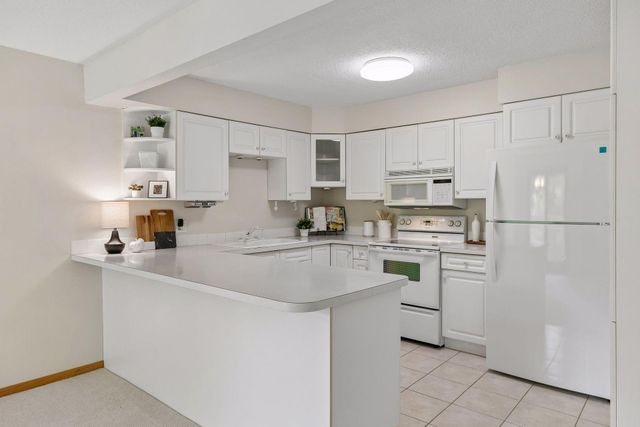 1709 Archer Court, Plymouth, MN 55447