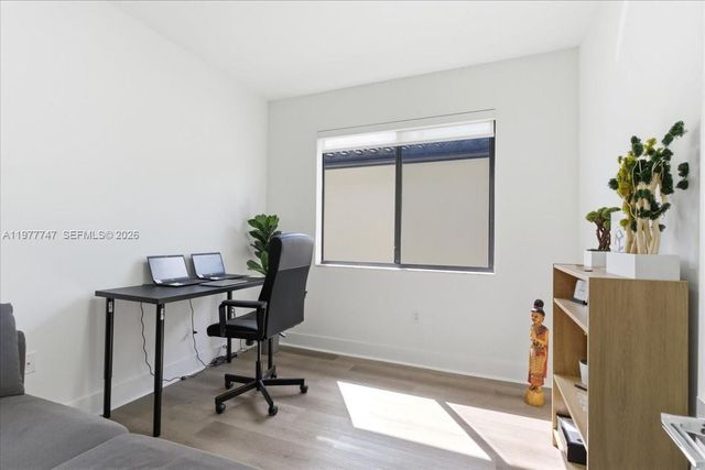 4395 NW 80th Ct, Doral, FL 33166