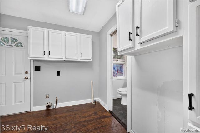 26700 Allen Road, Woodhaven, MI 48183