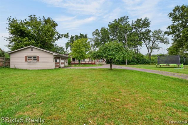 26700 Allen Road, Woodhaven, MI 48183