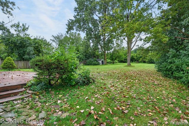 26700 Allen Road, Woodhaven, MI 48183