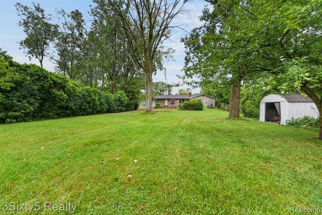 26700 Allen Road, Woodhaven, MI 48183