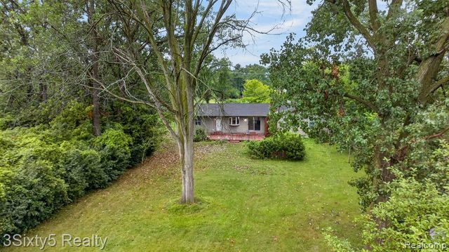 26700 Allen Road, Woodhaven, MI 48183