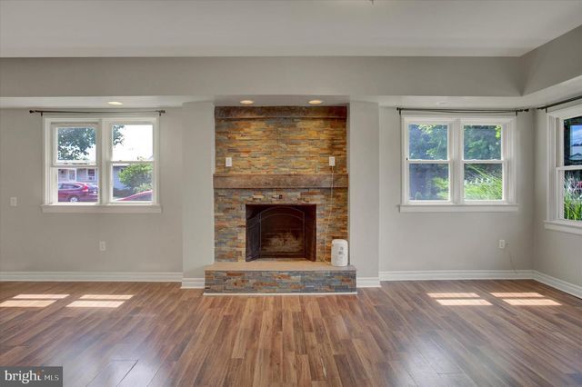 605 PROSPECT AVE, Shippensburg, PA 17257