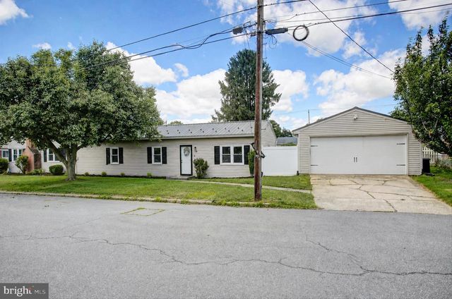 605 PROSPECT AVE, Shippensburg, PA 17257