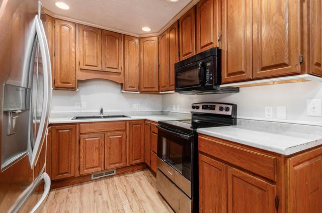 61 W Main Street, Westerville, OH 43081