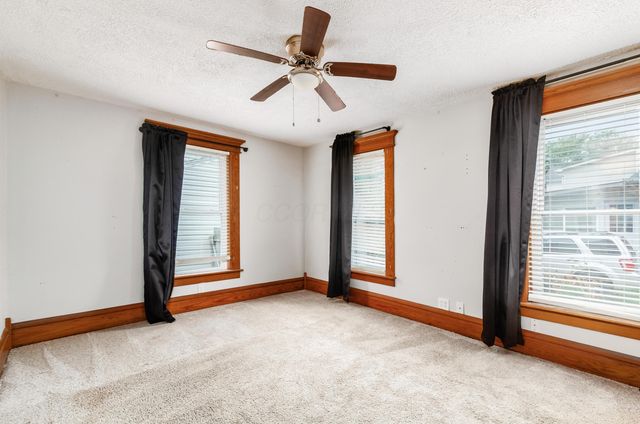 61 W Main Street, Westerville, OH 43081