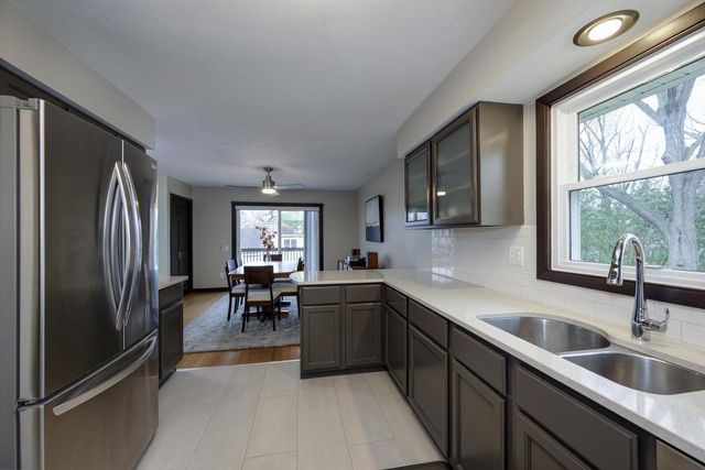 5902 Roosevelt Street, Middleton, WI 53562