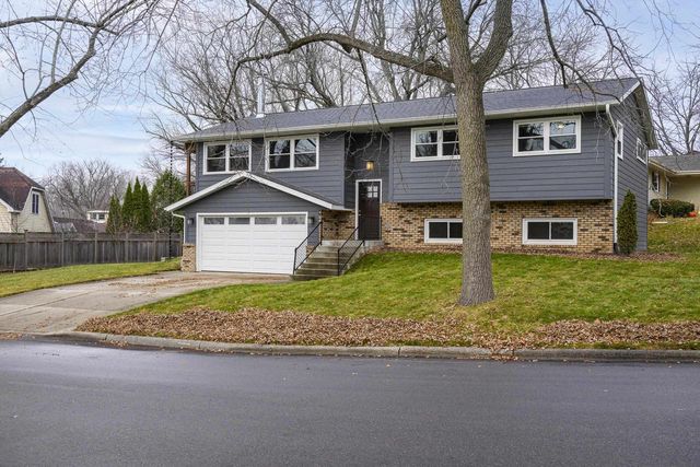 5902 Roosevelt Street, Middleton, WI 53562