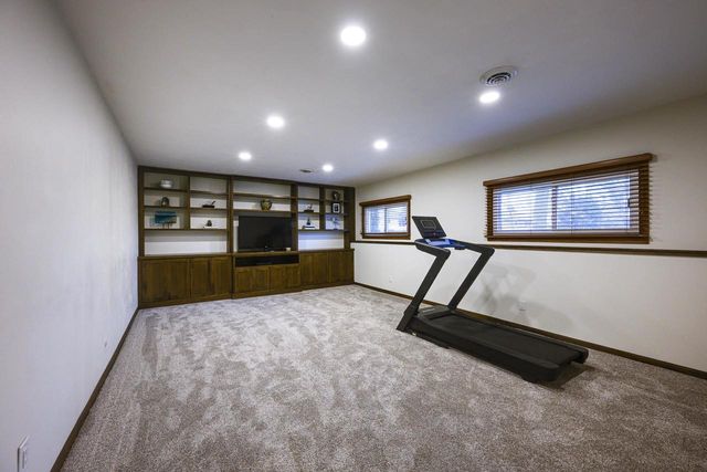 5902 Roosevelt Street, Middleton, WI 53562