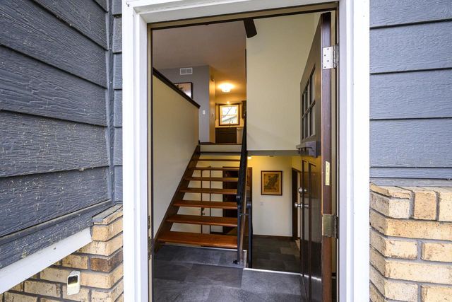 5902 Roosevelt Street, Middleton, WI 53562