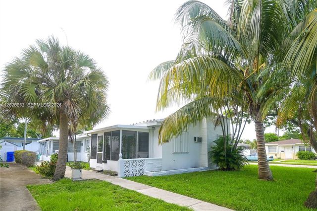 1716 N 16th Ct 1, Hollywood, FL 33020