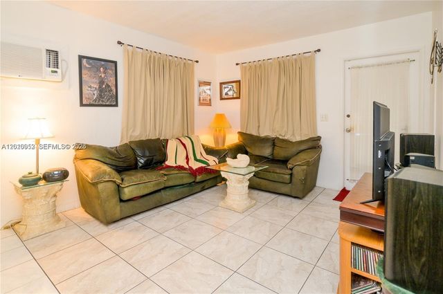 1716 N 16th Ct 1, Hollywood, FL 33020