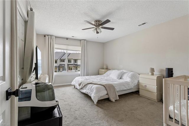 754 Quesnel DR, Virginia Beach, VA 23454