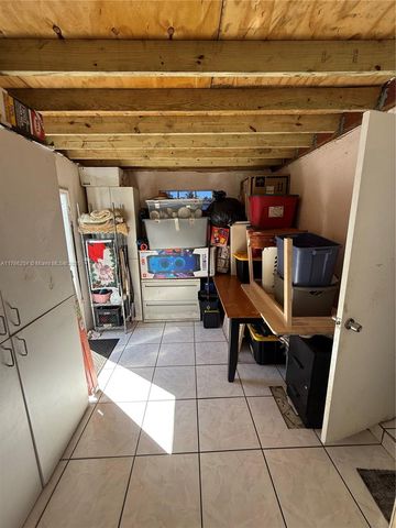 3221 SW 47th Ave, West Park, FL 33023