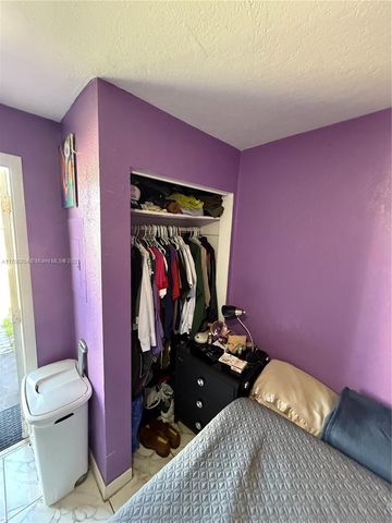 3221 SW 47th Ave, West Park, FL 33023