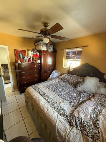 3221 SW 47th Ave, West Park, FL 33023