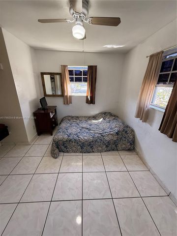 3221 SW 47th Ave, West Park, FL 33023