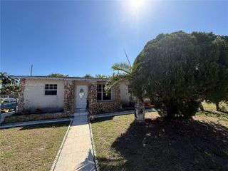 3221 SW 47th Ave, West Park, FL 33023