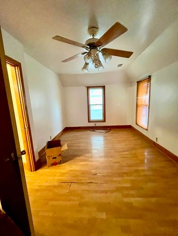 19 S Waller Avenue, Chicago, IL 60644