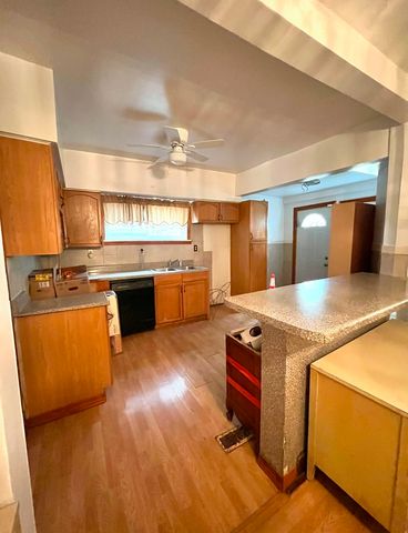 19 S Waller Avenue, Chicago, IL 60644