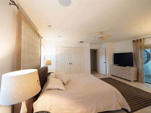 2899 NW 26th Avenue, Boca Raton, FL 33434