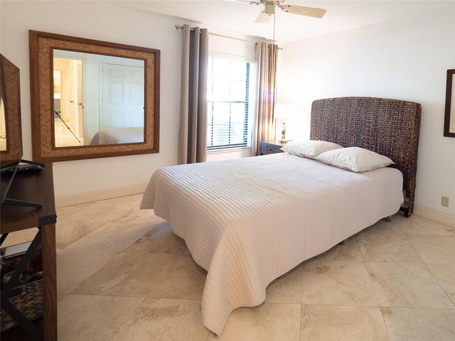 2899 NW 26th Avenue, Boca Raton, FL 33434