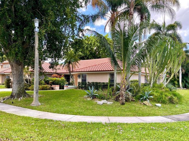 2899 NW 26th Avenue, Boca Raton, FL 33434