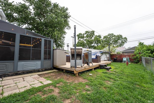 117 N Oakland Avenue, Mishawaka, IN 46544