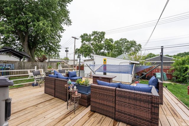 117 N Oakland Avenue, Mishawaka, IN 46544