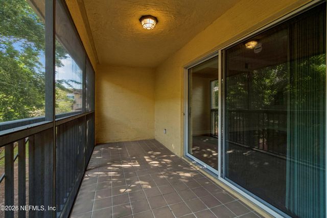 9745 TOUCHTON Road 527, Jacksonville, FL 32246