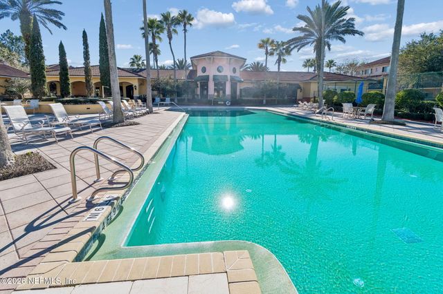 9745 TOUCHTON Road 527, Jacksonville, FL 32246