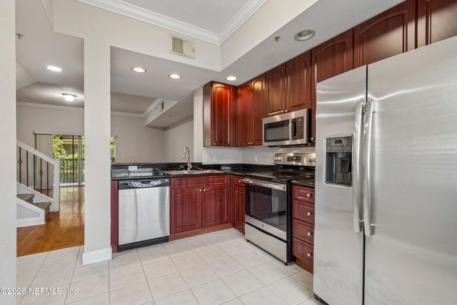 9745 TOUCHTON Road 527, Jacksonville, FL 32246