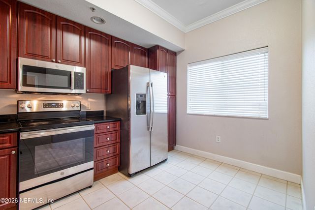 9745 TOUCHTON Road 527, Jacksonville, FL 32246