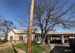 605A E Rogers Cemetery Road, Rogers, TX 76569